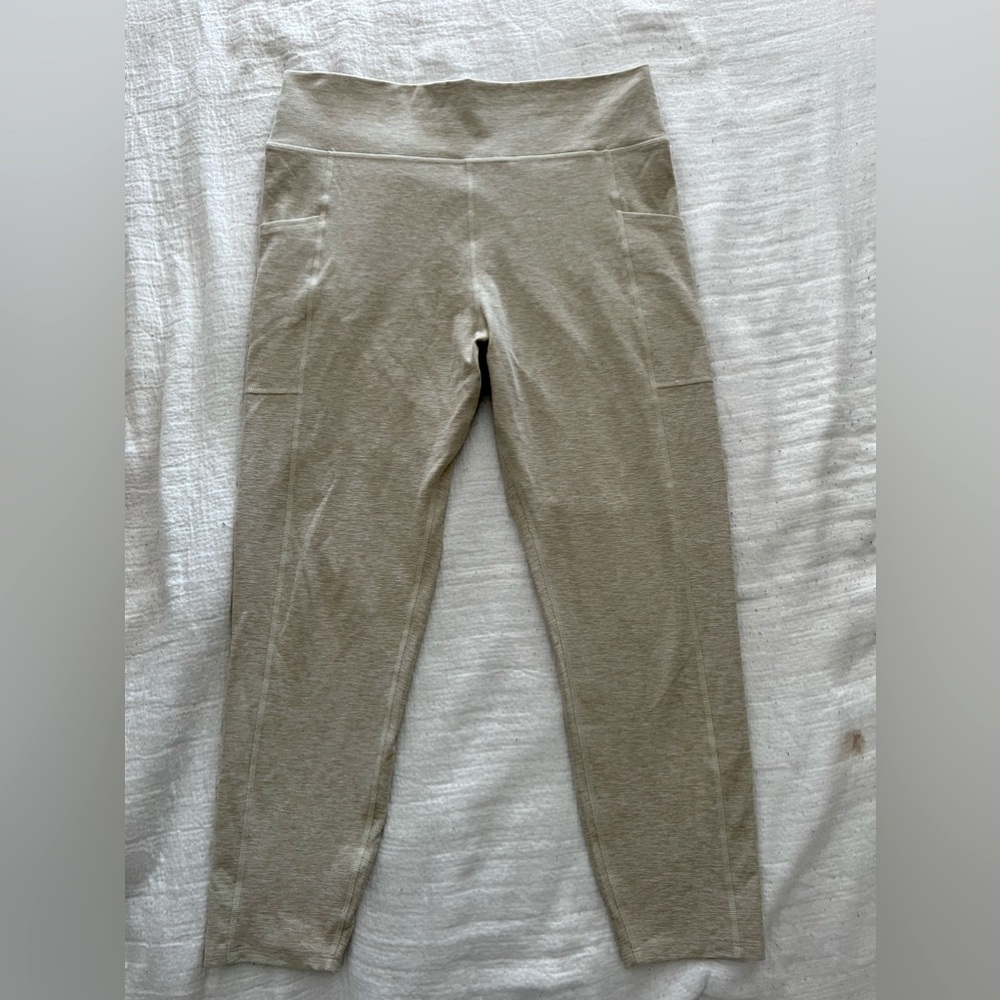 Abercrombie women’s tan contour leggings size L. EUC.